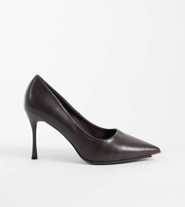 SEQWL Wide Fit SEQWL Wide Fit heeled pumps with gold-tone detail in brown