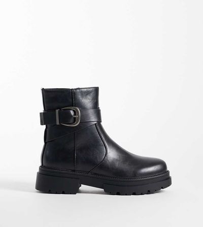 SEQWL Wide Fit SEQWL Wide Fit Perth chunky buckle detail boots in black