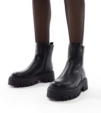 SEQWL Wide Fit SEQWL Wide Fit Stella zip detail chunky boots in black
