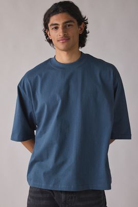 Shaka Wear Shaka Wear Max Heavyweight Tee in Slate, Men's at Urban Outfitters