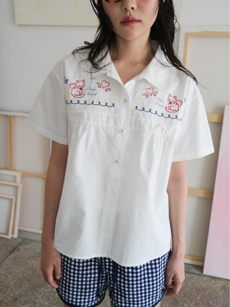 SHAKIRI BEST FRIEND EMBROIDERY BLOUSE_beige