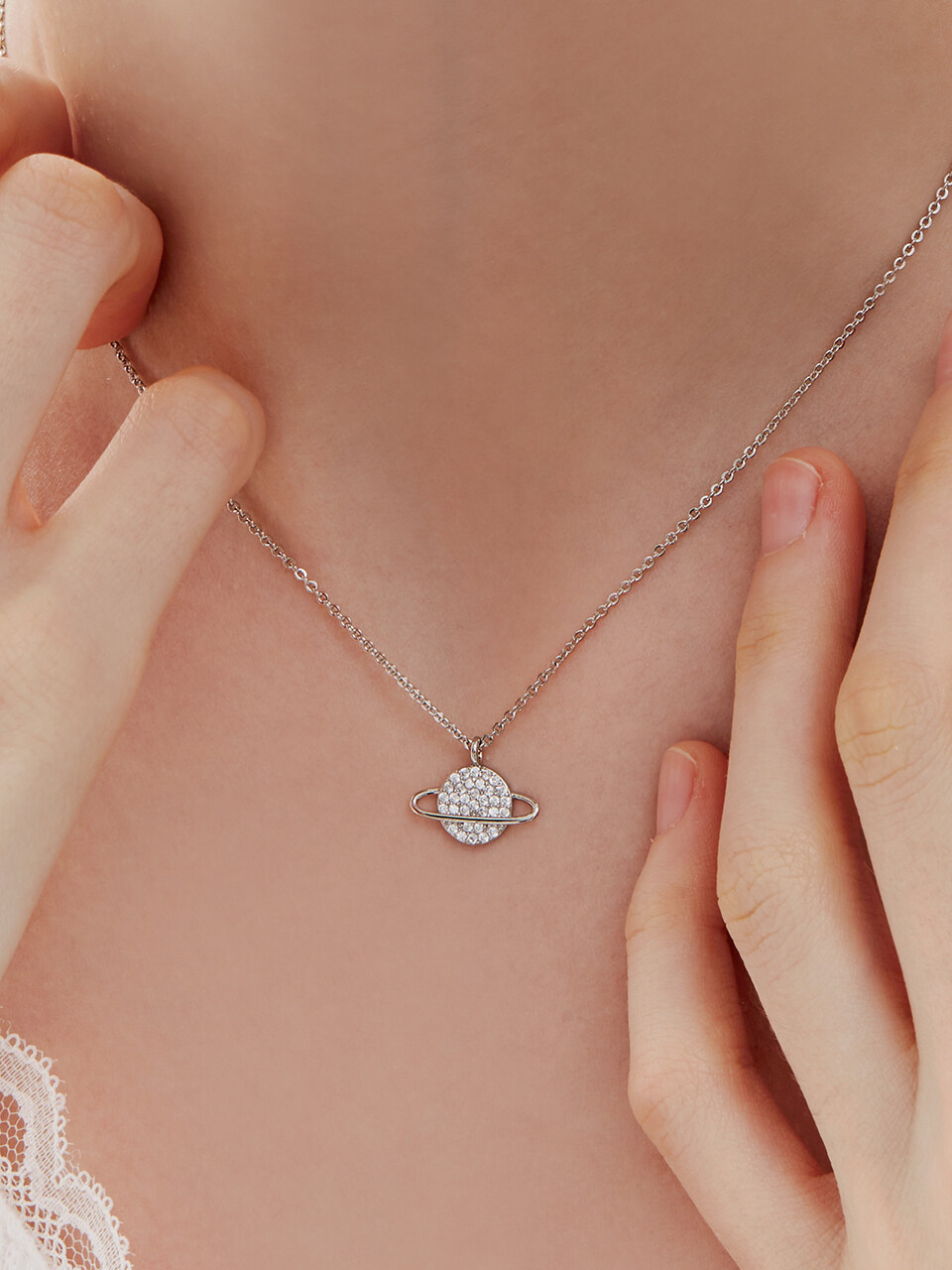 Shertz Asteroid Pave Cubic Pendant Necklace (24K plated)