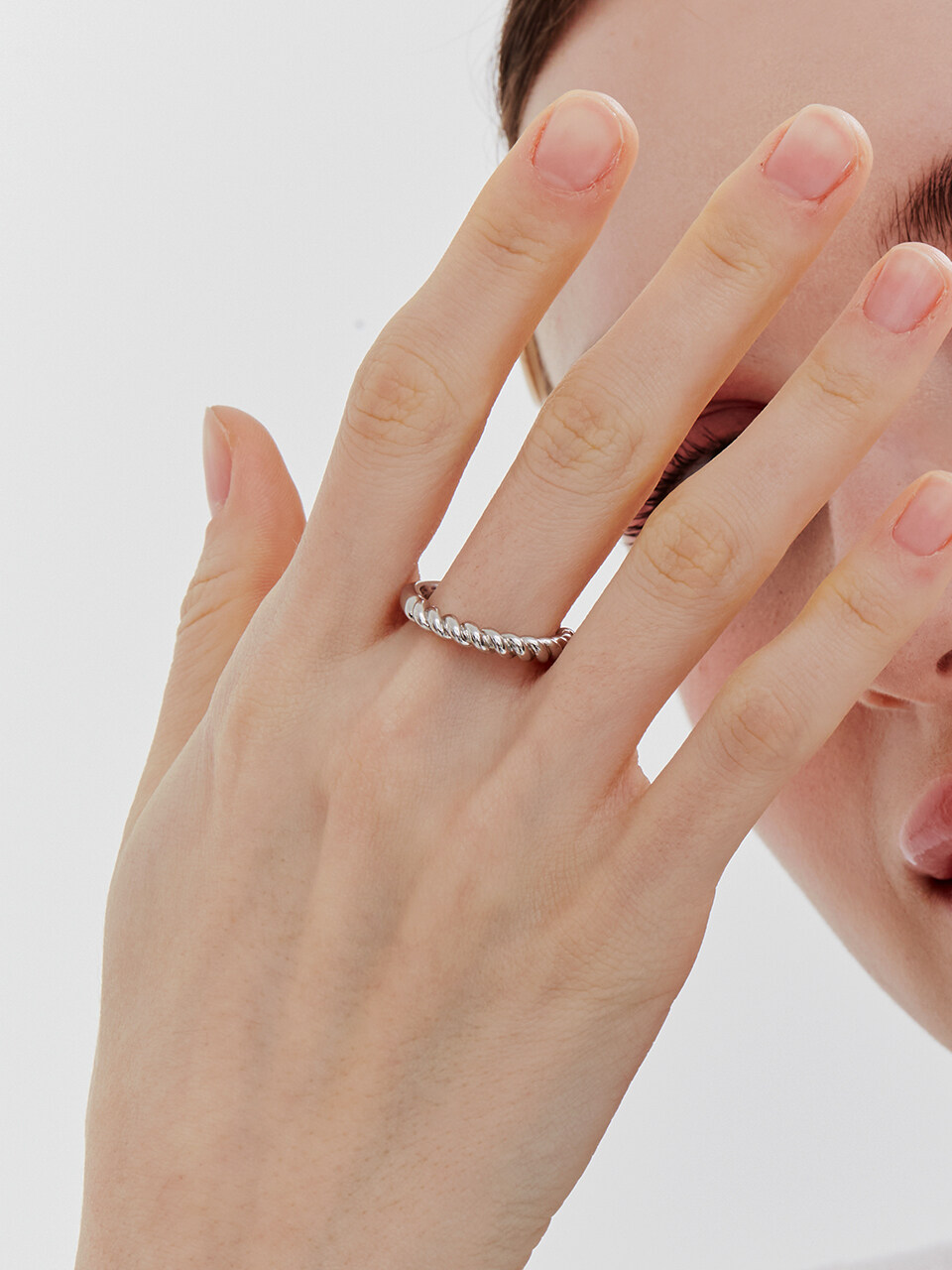 Shertz Half Twisted Daily Open Ring (24K)