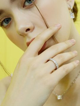 Shertz Square Cubic Bold Ring ( 14 K )