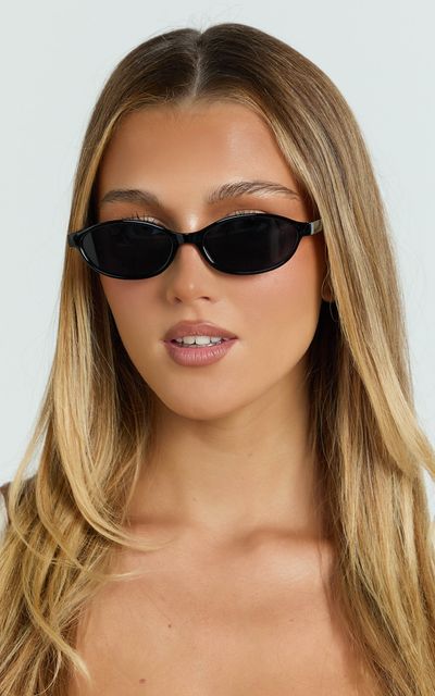 Showpo Leni Sunglasses in Black