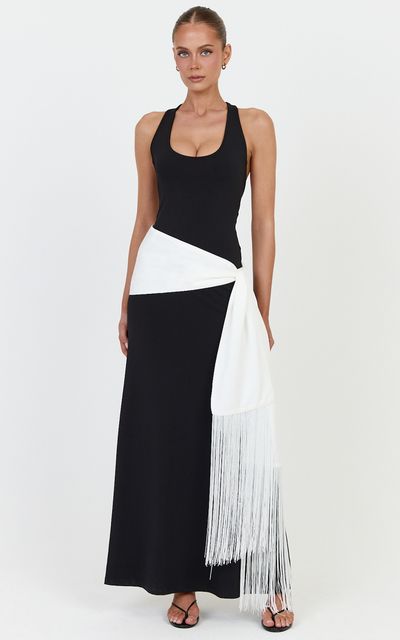 Showpo Romy Scarf - Scarf With Fringing in Ivory