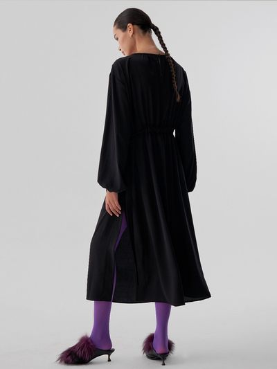SIGREAT [Sustainable] Overlap Shirring Dress (Black)