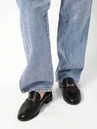 SIINVII Classic Gold Point Round Black Loafer (SLLF240202)