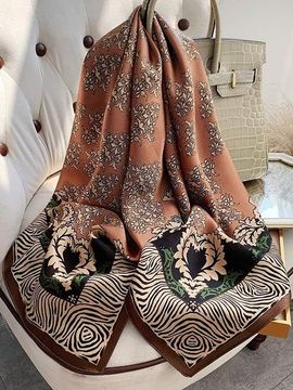 SILKSILKY SILKSILKY Silk Square Scarf