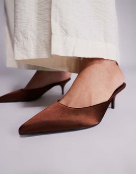 SIMMI Shoes Simmi London Carson kitten heel mules in chocolate satin-Brown