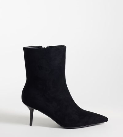 Simmi Wide Fit Simmi London Wide Fit Ember pointed toe ankle boots in black suedette