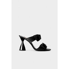 SIMONMILLER SIMONMILLER Bow Verner Heel