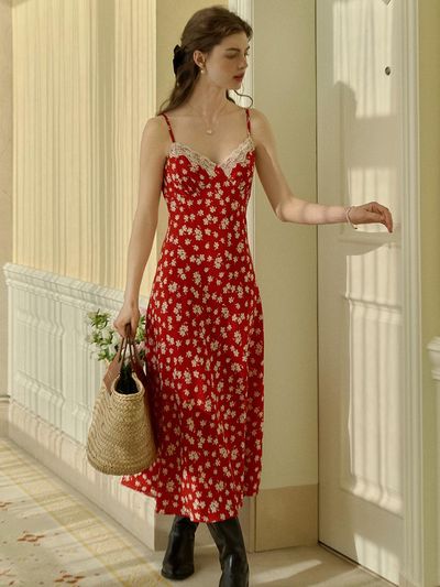 Simple Retro Floral Lace Slip Dress