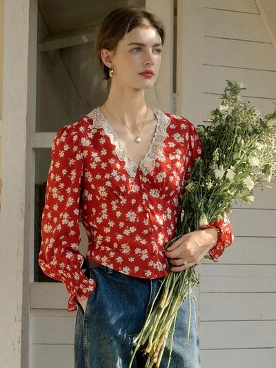Simple Retro Floral V-Neck Red Blouse