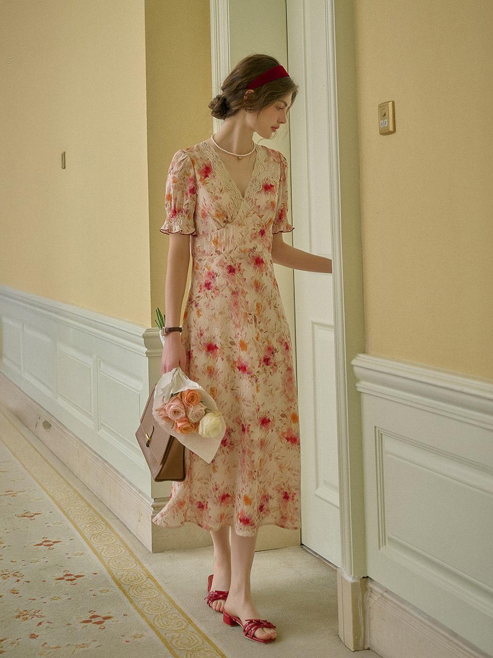 Simple Retro Oil Painting Romantic Maxi Dress [Apricot]