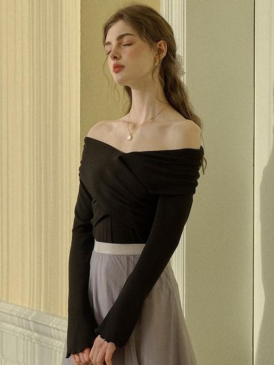 Simple Retro Romantic Slim Off-Shoulder Top