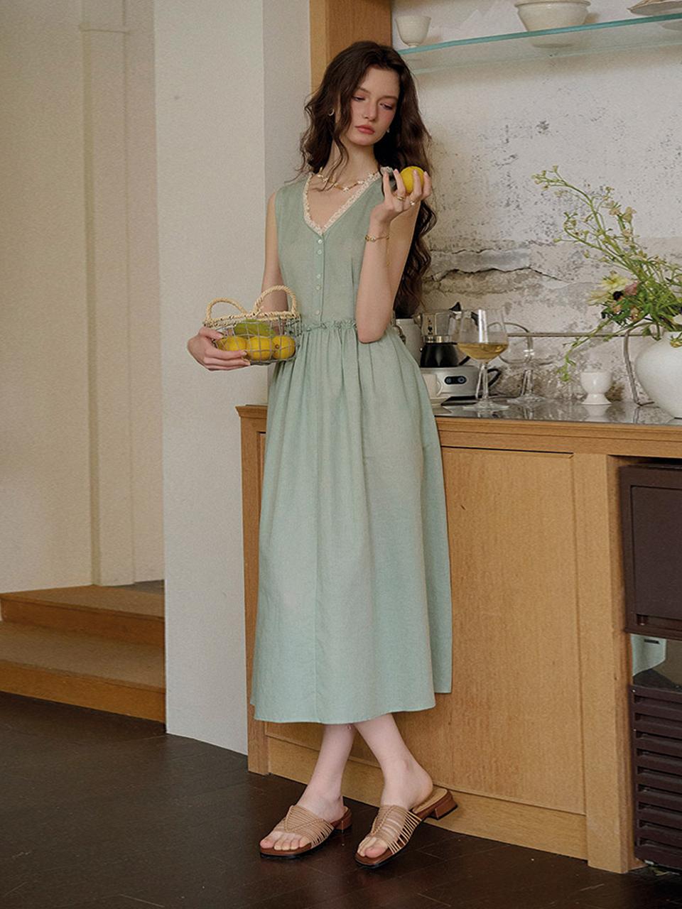 Simple Retro Two-wear Collared Vest Dress