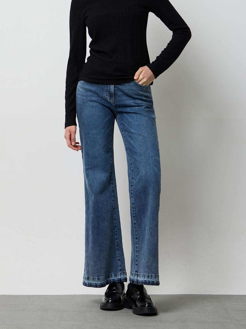 Sisley Washed Slim Boot-Cut Denim Pants (SADP05511BL)