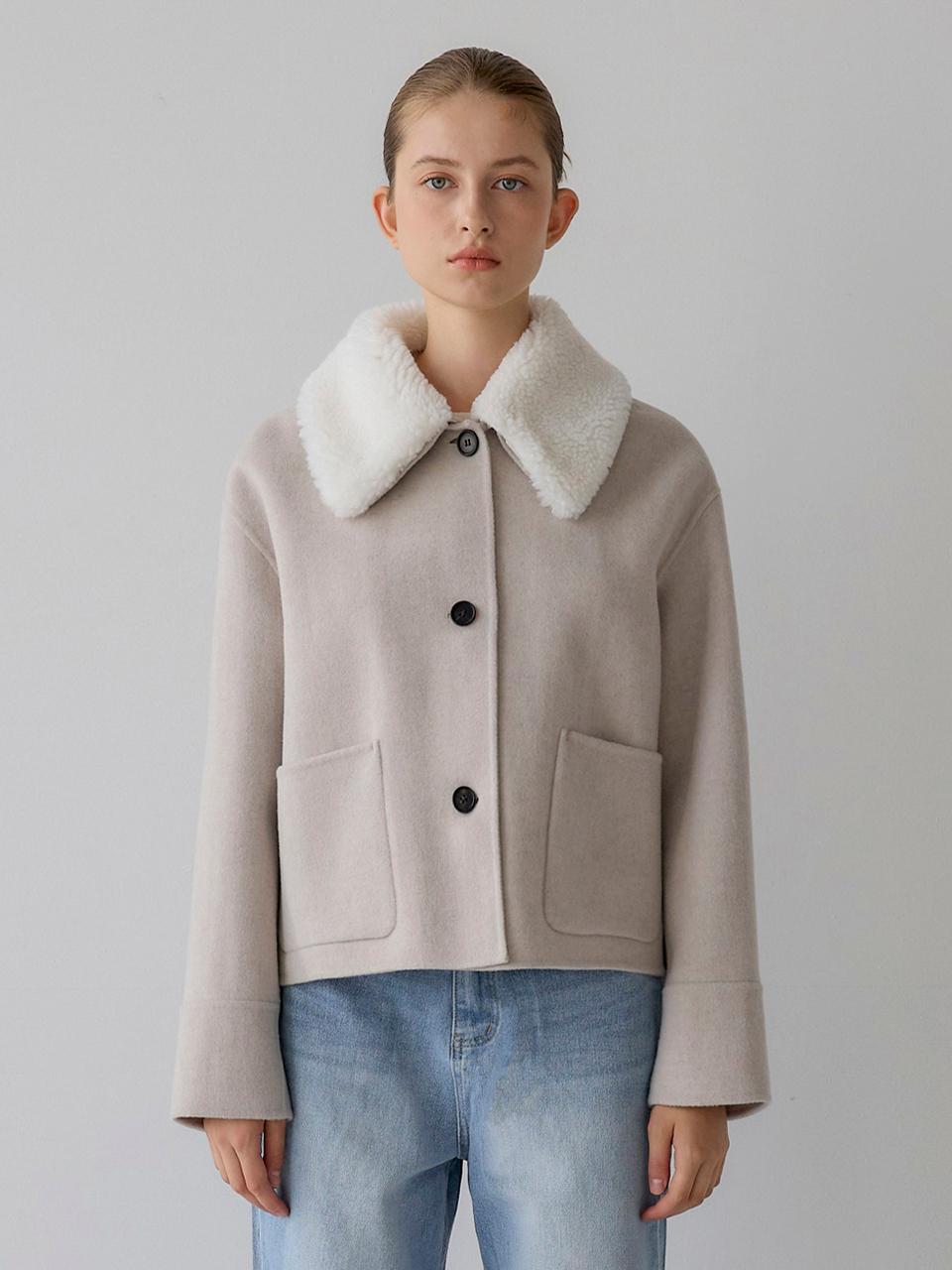 sisterhood Fur Collar Merino Wool Short Coat [Beige]