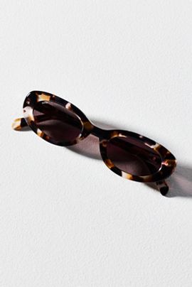 Sito Shades Sito Lourdes Slip Oval Sunglasses