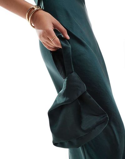 Six Stories Six Stories Bridesmaid satin pouch bag in emerald - part of a set-Green