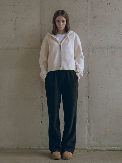 Siyazu Brushed Ribbed Sweatpants - Black