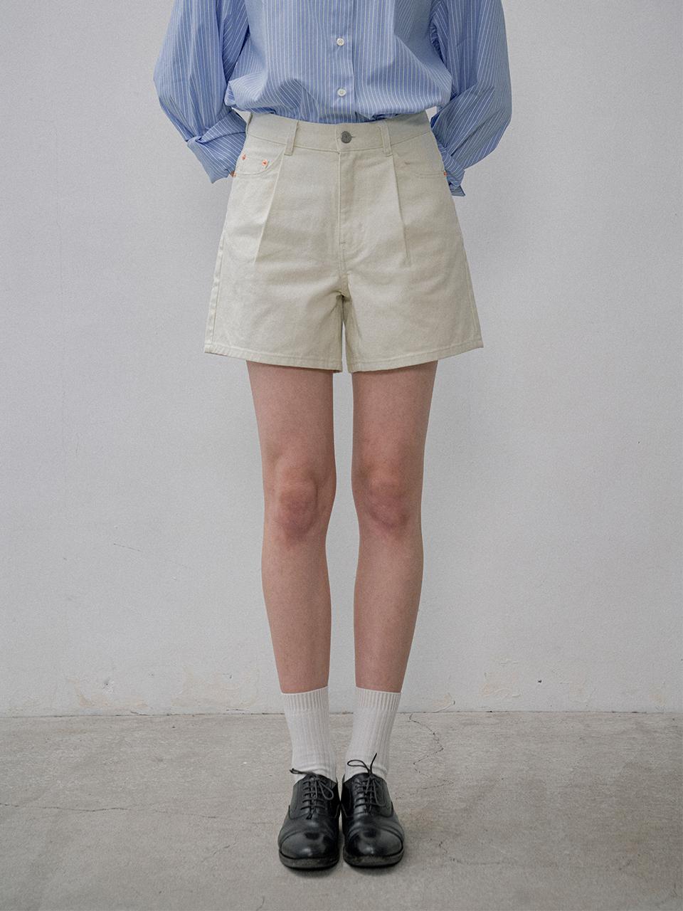 Siyazu Cotton Fitted Flared Denim Shorts [Yellow Beige] (SIJN6030)