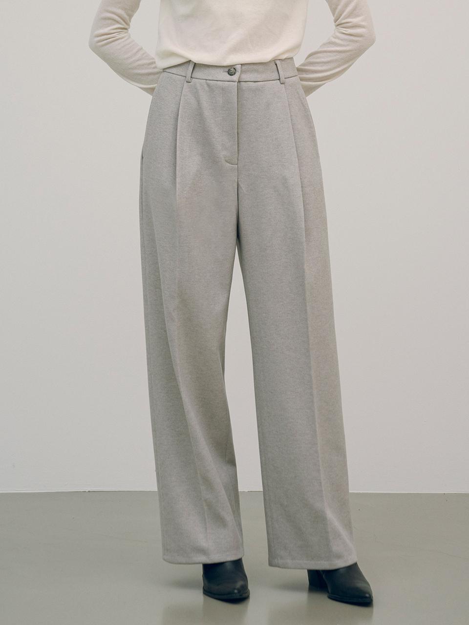Siyazu Essential One Tuck Brushed Slacks - Ash Beige