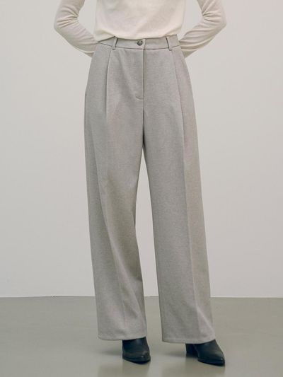 Siyazu Essential One Tuck Brushed Slacks - Ash Beige