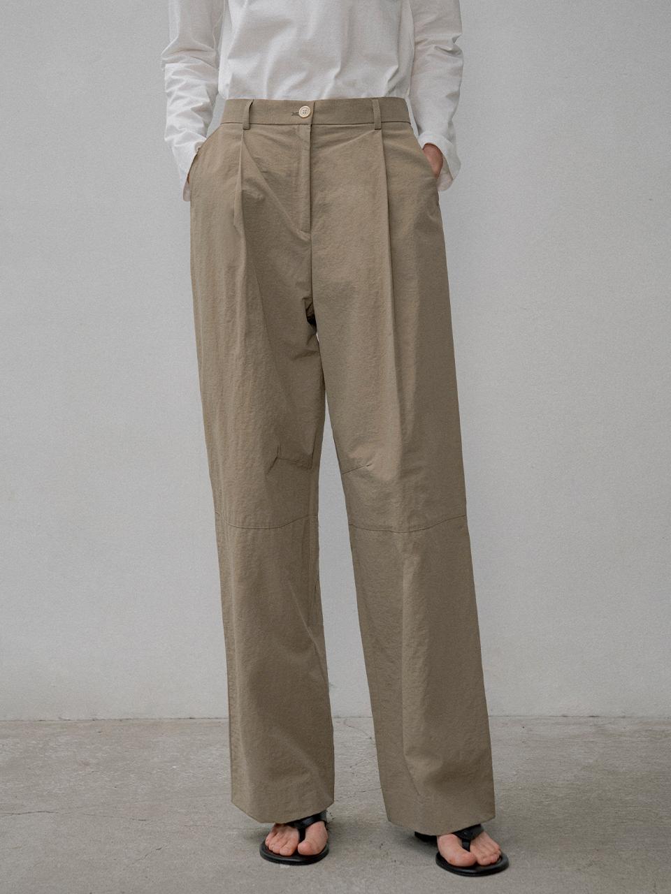Siyazu Half Elastic Waist Single Pleat Nylon Pants [Mocha beige] (SIPT7142)
