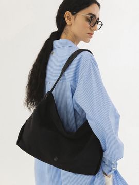 Siyazu Lotus Shoulder Bag (SIAC3071) [Black]