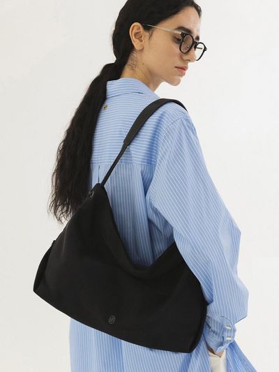 Siyazu Lotus Shoulder Bag (SIAC3071) [Black]