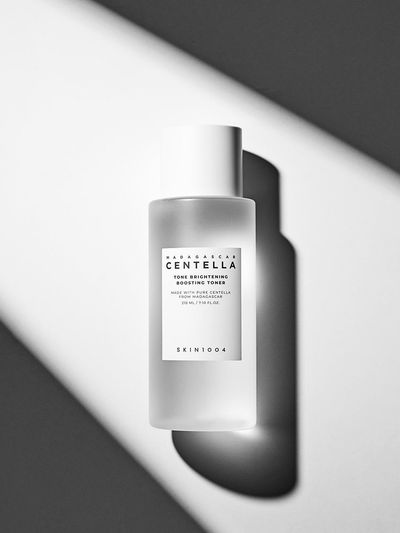SKIN1004 Madagascar Centella Tone Brightening Boosting Tone
