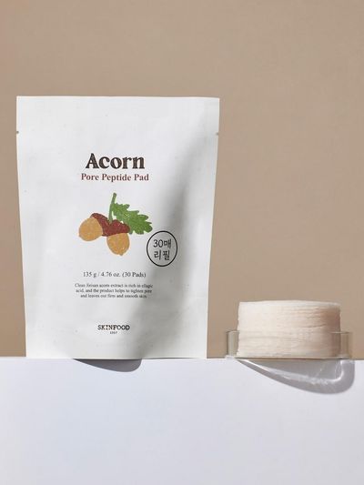 SKINFOOD Acorn pore peptide pad 30 sheets