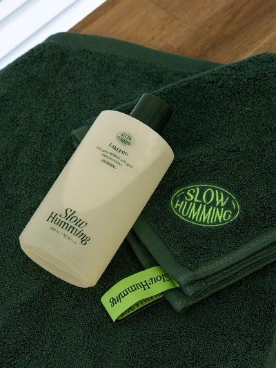 slowhumming Woodynouri Bodywash + Lotion+ Towel Set (Lakefog)
