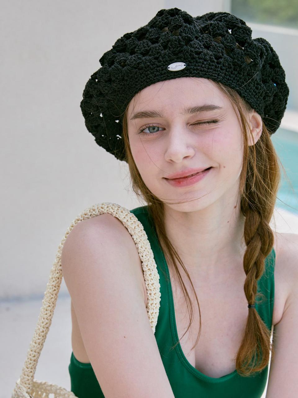 Slowslowly No.231 / Fruits Crochet Beret _ Black