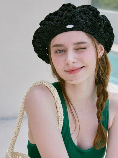 Slowslowly No.231 / Fruits Crochet Beret _ Black