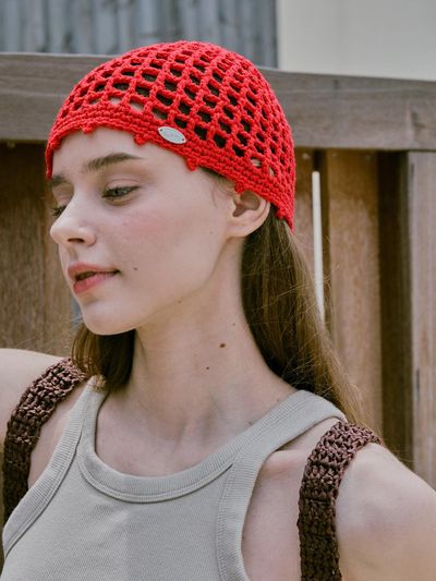 Slowslowly No.232 / Lily Punching Short Beanie _ Red