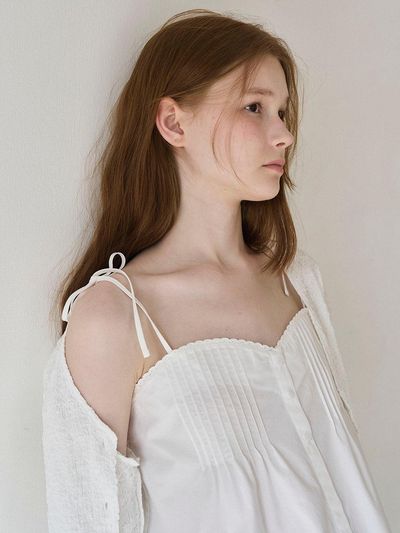 SO IR LACE TUCK SLEEVELESS BLOUSE [WHITE]
