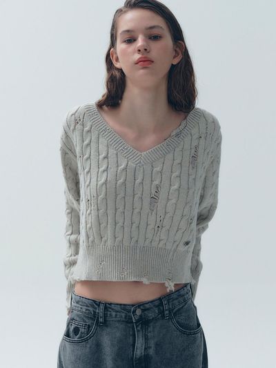 SOFT SEOUL Damaged V-Neck Sweater