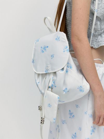 SOFT SEOUL Silver Ball Flower Backpack With Card Charm_White