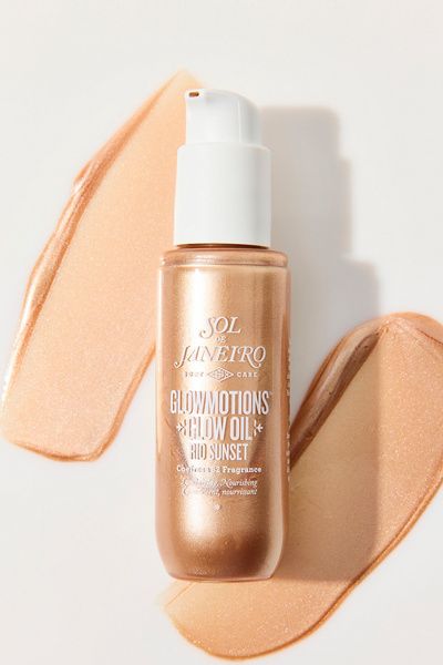 Sol de Janeiro Sol de Janeiro GlowMotions Glow Body Oil in Rio Sunset at Urban Outfitters