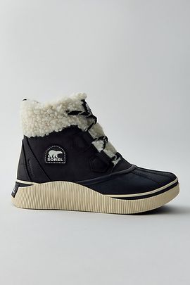 SOREL Sorel Out N About IV Chillz Winter Boots in Black/Sea Salt, Women's at Urban Outfitters