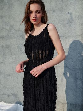 SORRY TOO MUCH LOVE Ariana Natural Pleats Chiffon Dress_Black