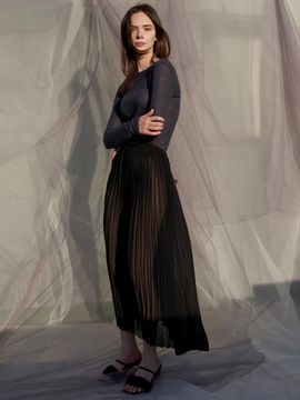 SORRY TOO MUCH LOVE Four Season Pleats Chiffon Skrit_Black