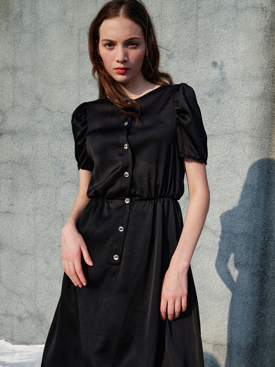 SORRY TOO MUCH LOVE Jacqueline Puff Sleeve Satin Dress_Black