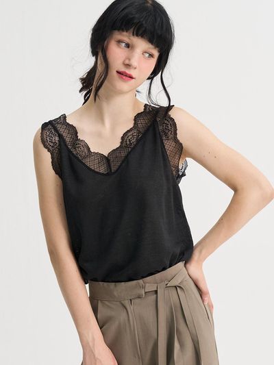 SORRY TOO MUCH LOVE Lace Pure Linen Sleeveless T-shirt_Black