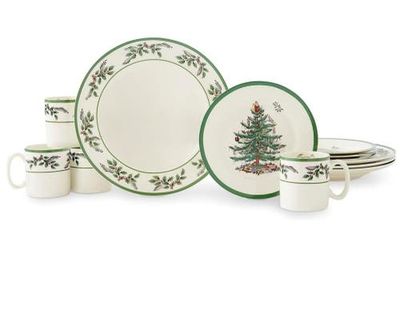 Spode Spode Christmas Tree Holly 12 Piece Dinnerware Set, Service For 4