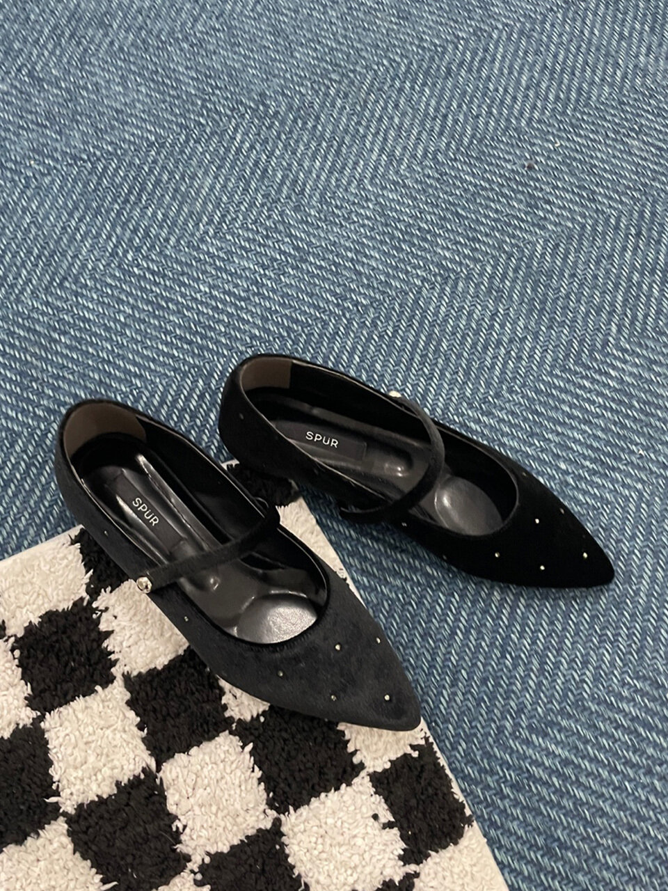 SPUR Hepburn_Flat_RA8040