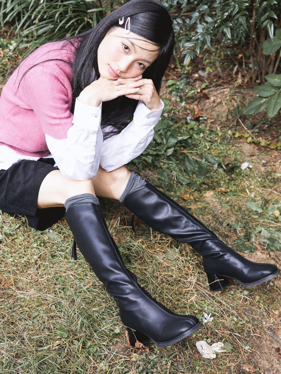 SPUR Minimal U-Shaped Vegan Leather Long Boots